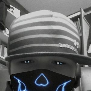 Meet your Posher, Dustin